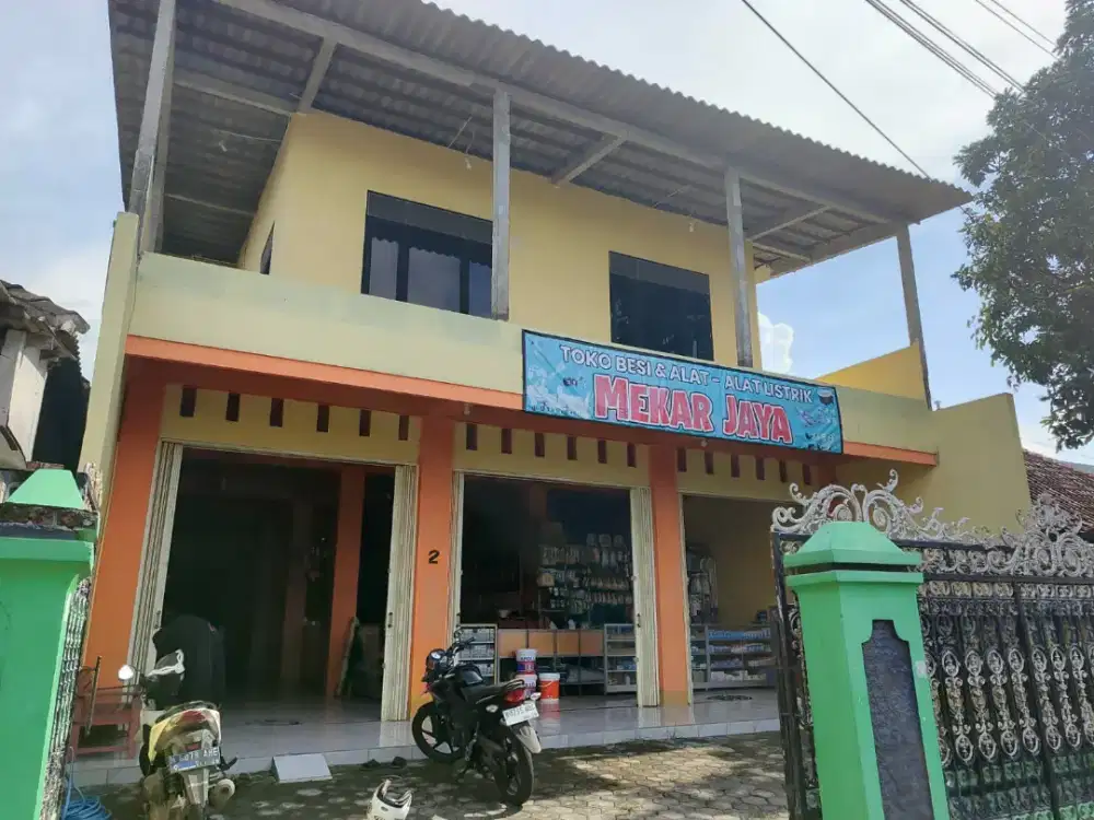 Dijual Ruko 3 lantai siap Huni di jl Dworowati Krobokan Semarang Barat