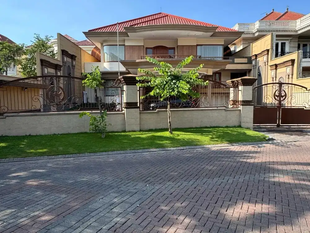 Graha Family Dekat Pakuwon Mall, Citraland, Tol