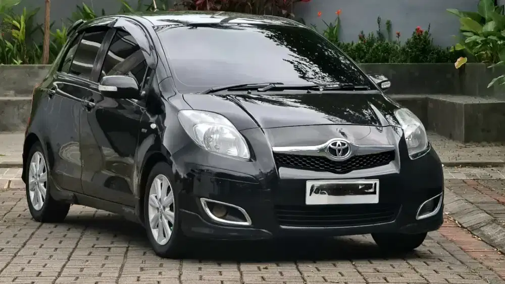 Toyota Yaris E A/T 2010