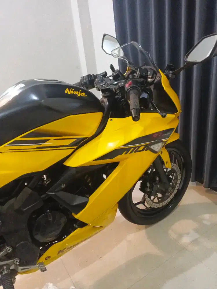 Kawasaki ninja 250 sl mono kuning asli yellow z250 fi 250cc 2016