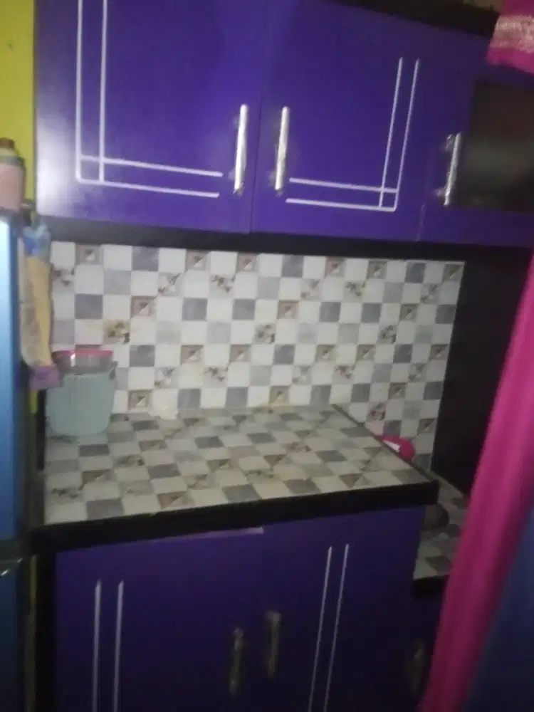 Jusl rak lemari piring keramik