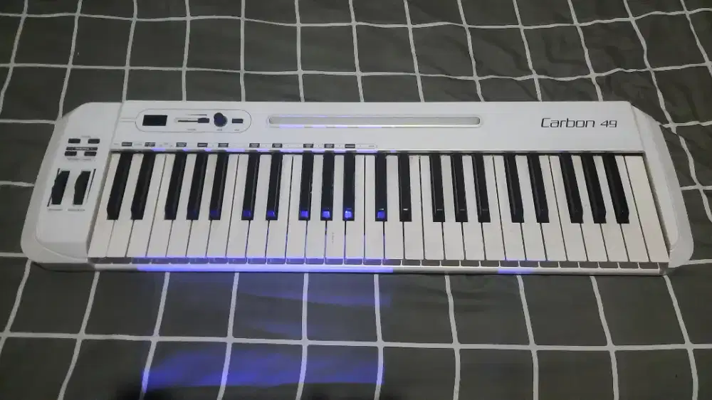 BEKAS NO MINUS USB Midi Controller Samson Carbon 49