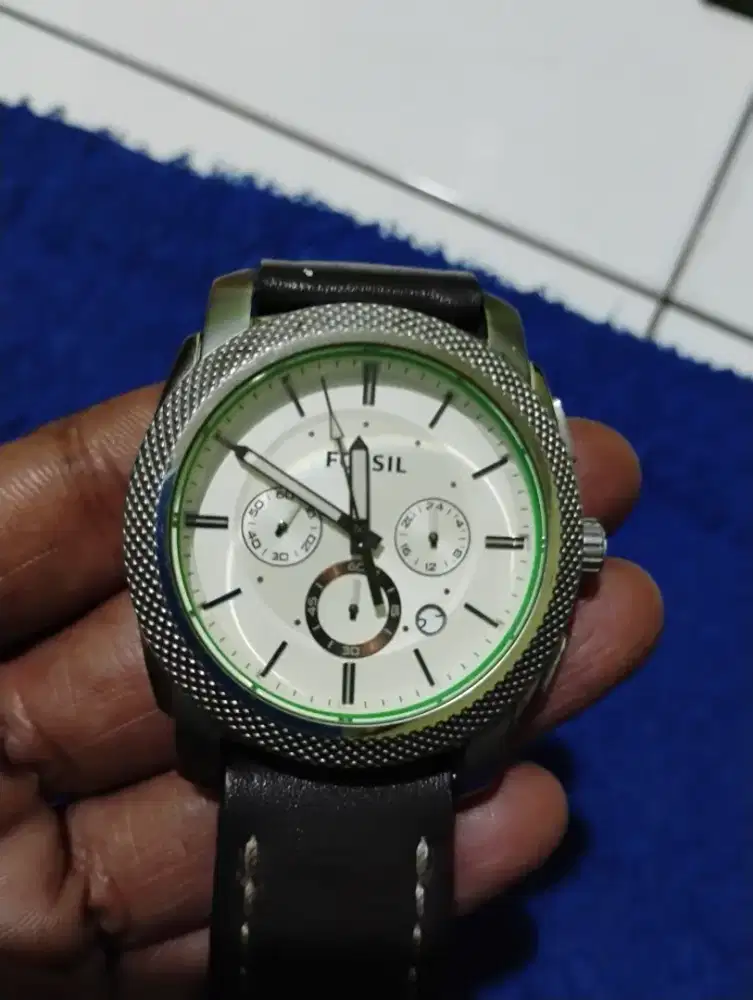 Jam tangan fosil