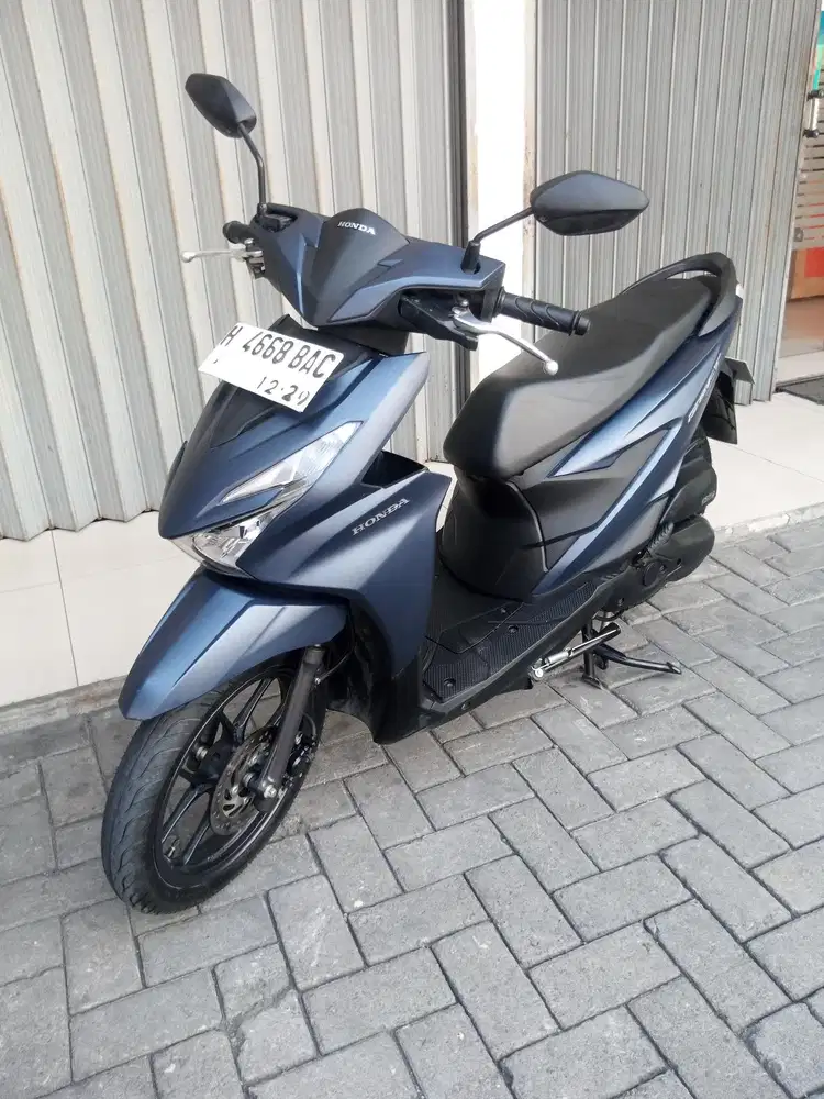 Honda Beat Deluxe keyless 2024 Biru