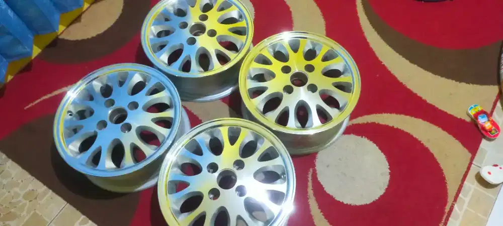 Velg oem kijang kapsul krista