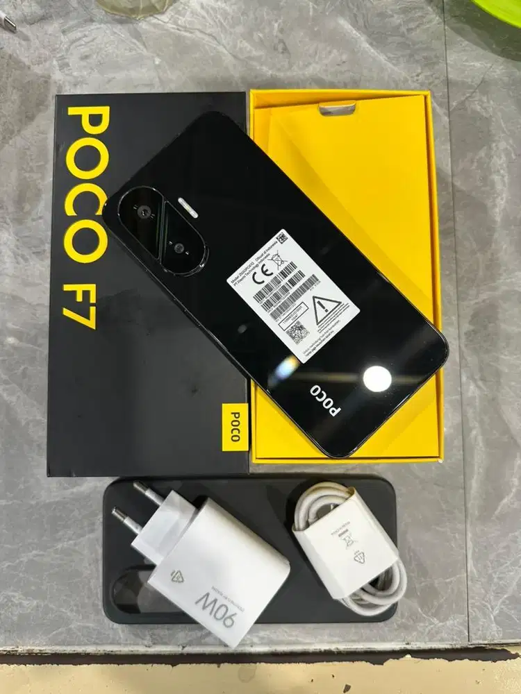 Poco F7 12/512GB