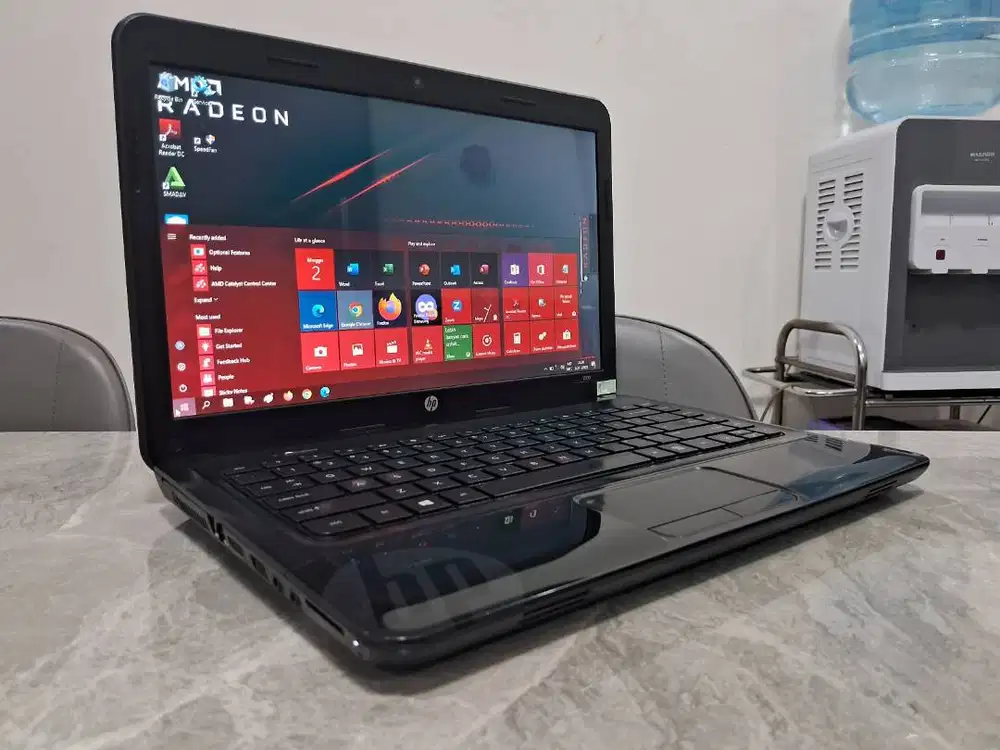 HP 1000 AMD 3330MX 8GB W10 Pro Laptop 14in Mulus Garansi Toko Fisik