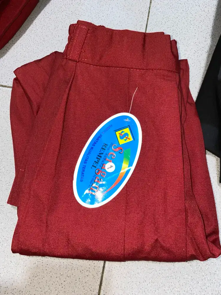 Rok SD Panjang Merah
