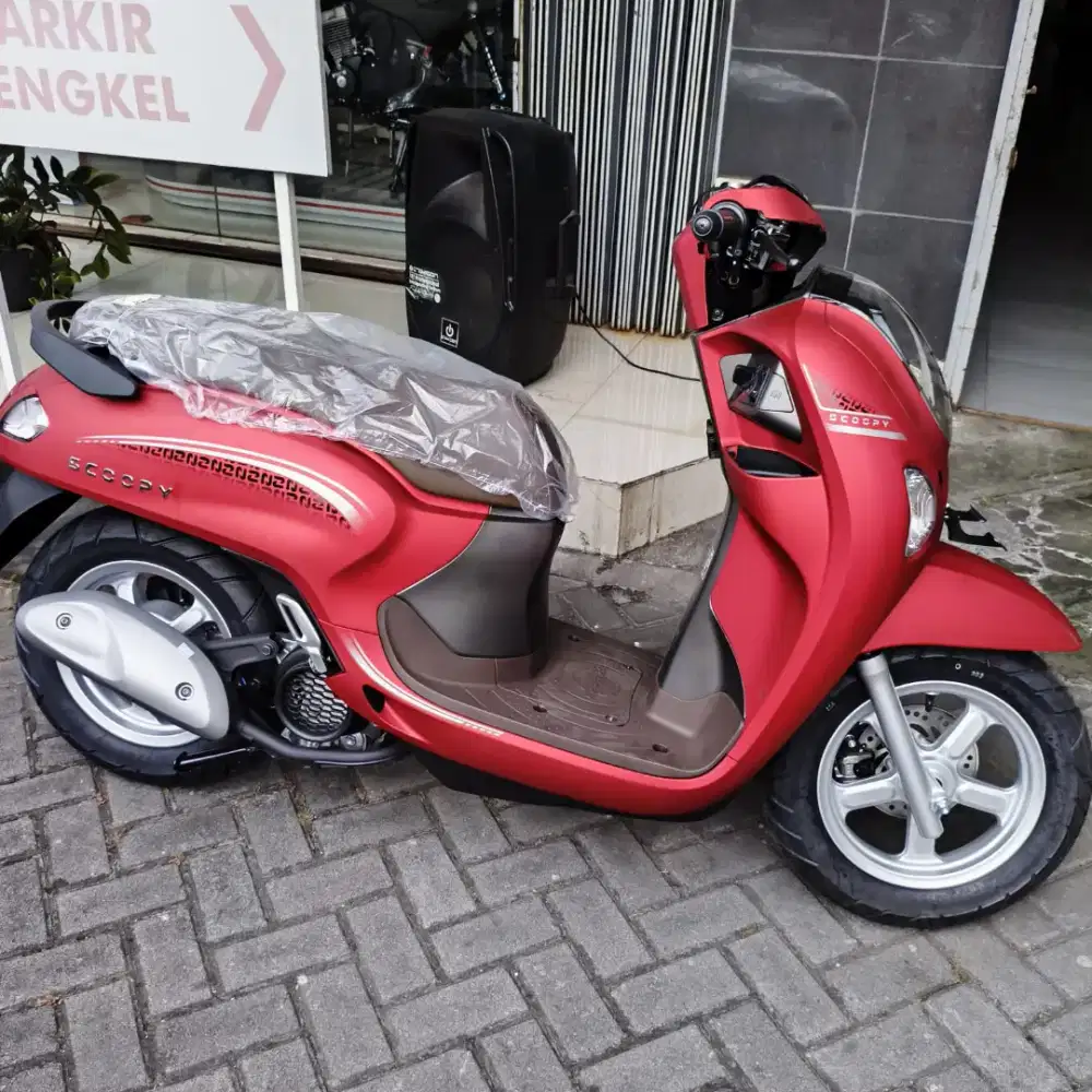 HONDA SCOOPY STYLISH RED