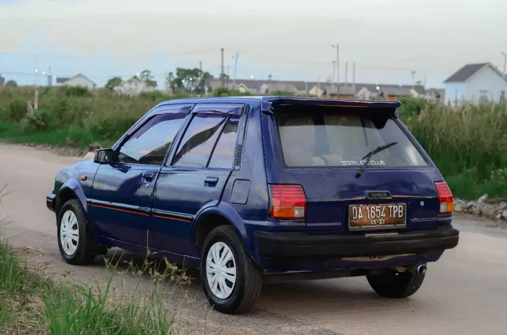 Toyota Starlet Kotak (Starko)