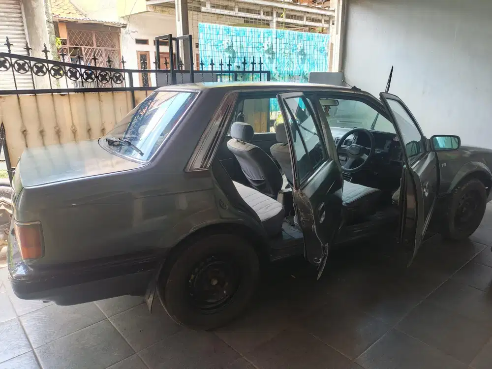 Mazda 323 trendy hatback 1986