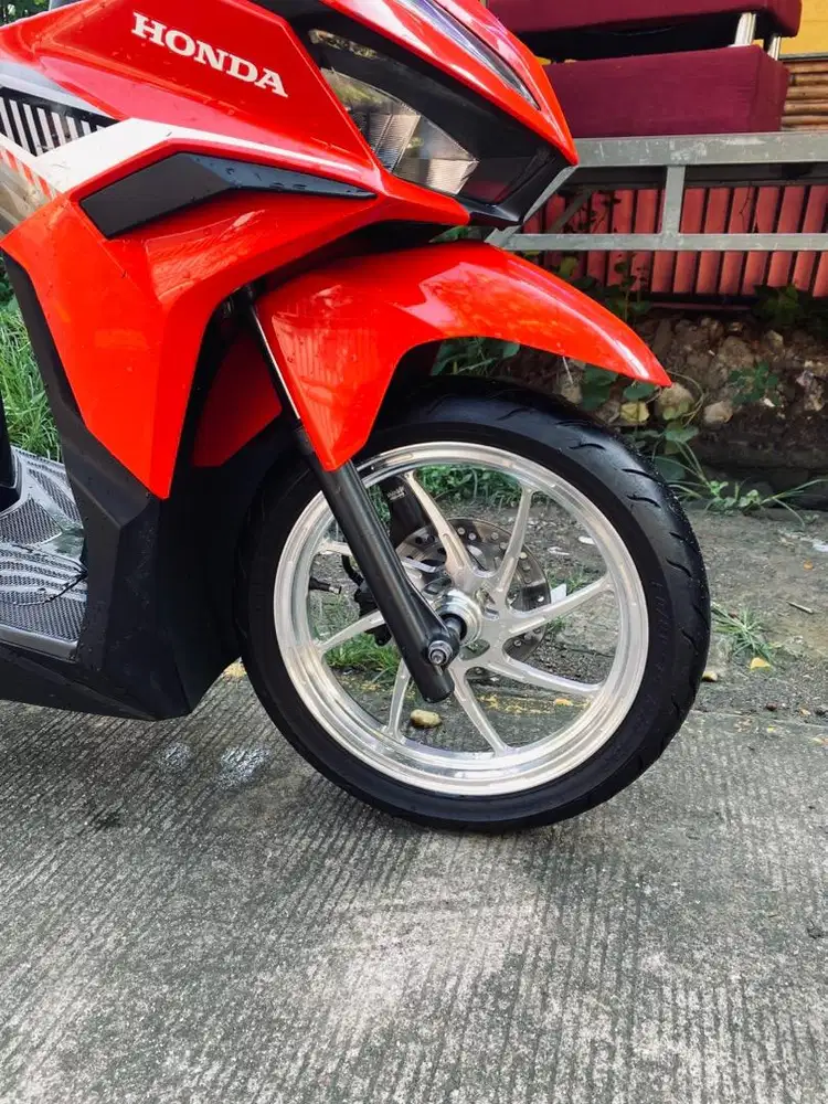 delkevic m8 r14 vario