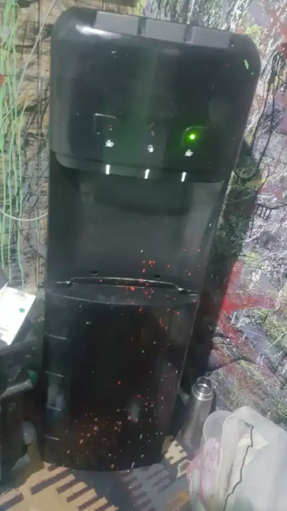 Dispenser COSMOS air galon bawah panas dingin normal 3 kran CWD7601