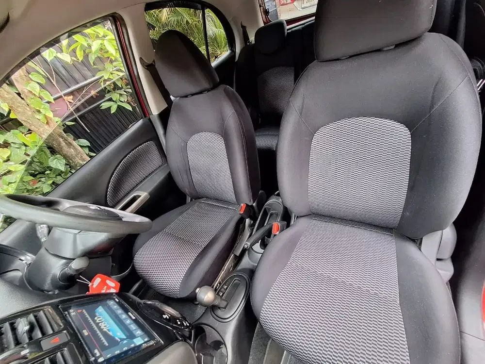 Nissan March 2016 Bensin