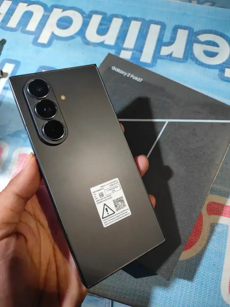 samsung Zfold7 12/512gb ON pajang