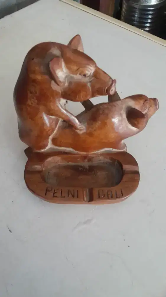 Seni patung binatang