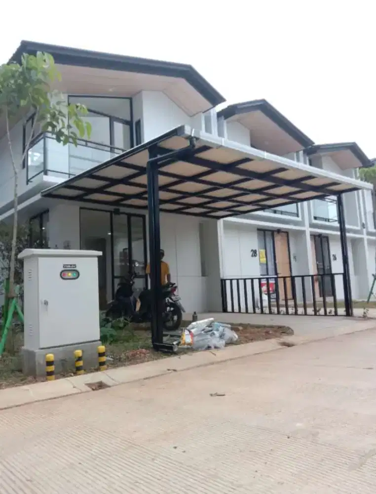 Pemasangan kanopi alderon