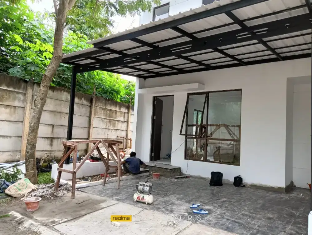 Pemasangan kanopi alderon