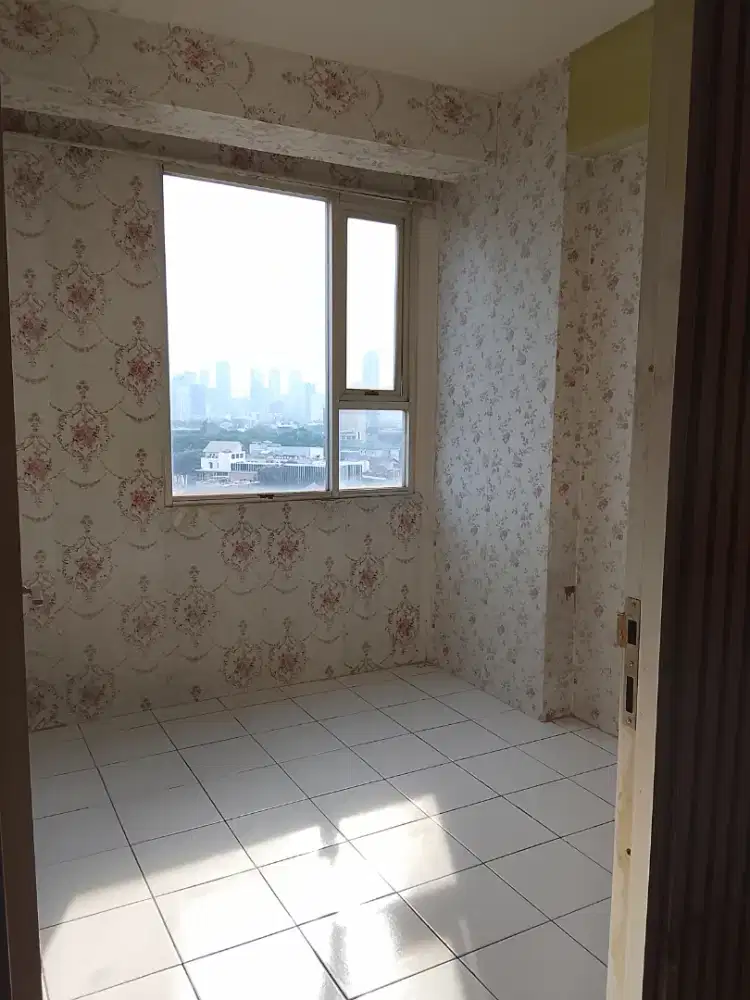 Apartemen Menteng square kondisi kosong