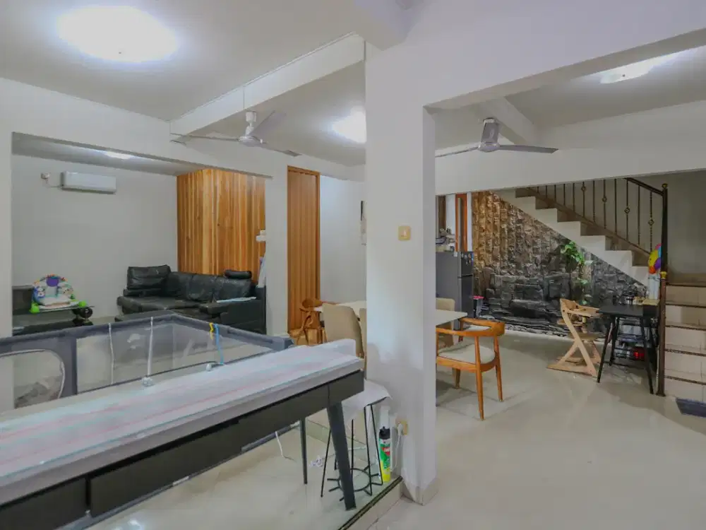 RUMAH COZY DI MALEO BINTARO, DEKAT JALAN TOL, AKSES MUDAH KE PONDOK INDAH, BSD CITY