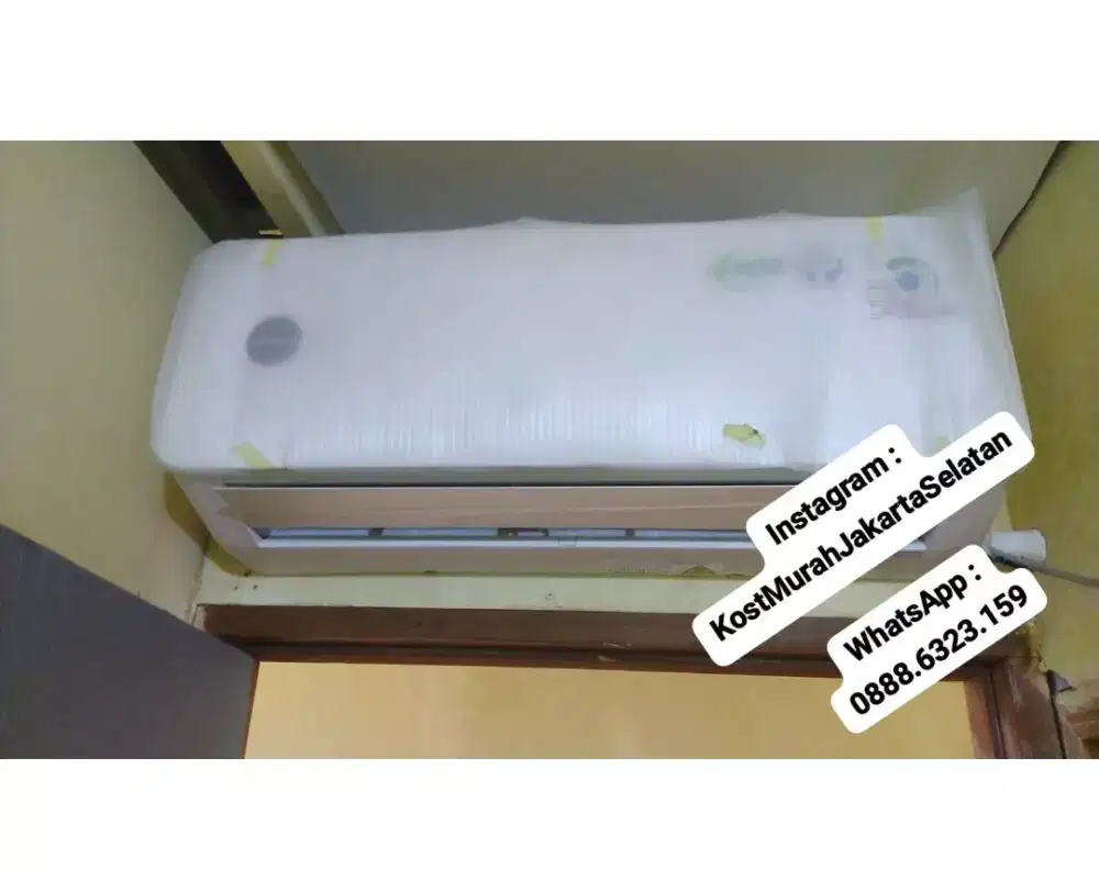 AC + Free WiFi + Kamar Mandi Dalam + Kasur + Lemari + Kost Tidak Bebas