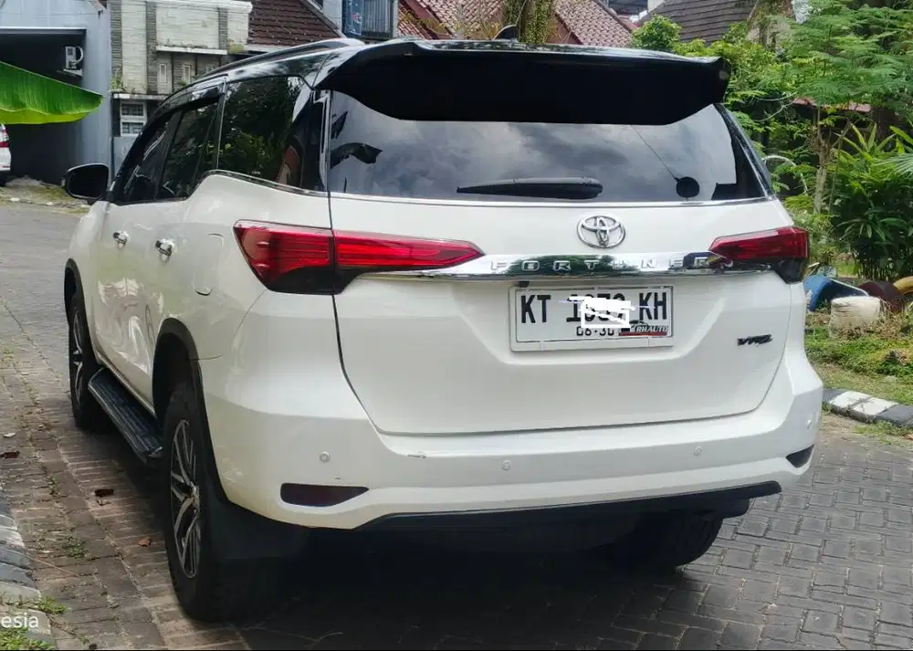 Fortuner 2.4 VRZ 4x2 AT (matic,solar) atas nama sendiri