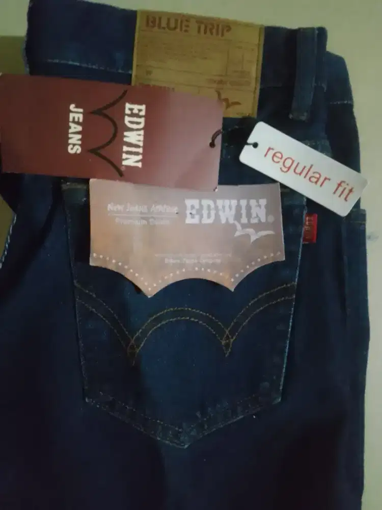 Jual cepat celana panjang cowo ukuran 33 Reguler Fit