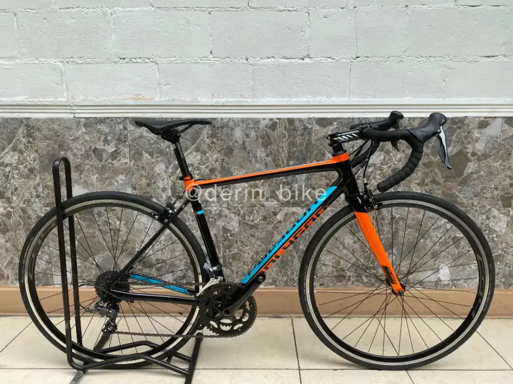 Polygon Strattos S2 Size 51 (M)