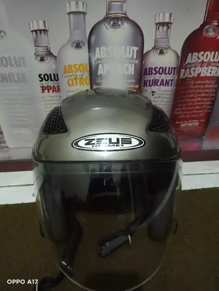 Bantu jual helm