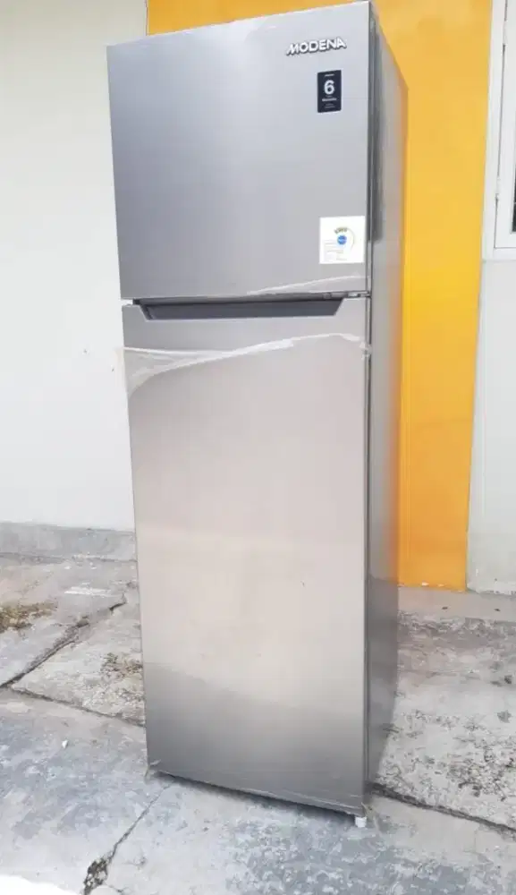 Kulkas 2 Pintu Volume Besar 250 liter Tinggi 170 cm
