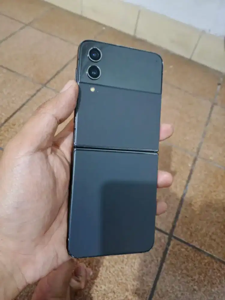 Samsung Z Flip 4 8/256