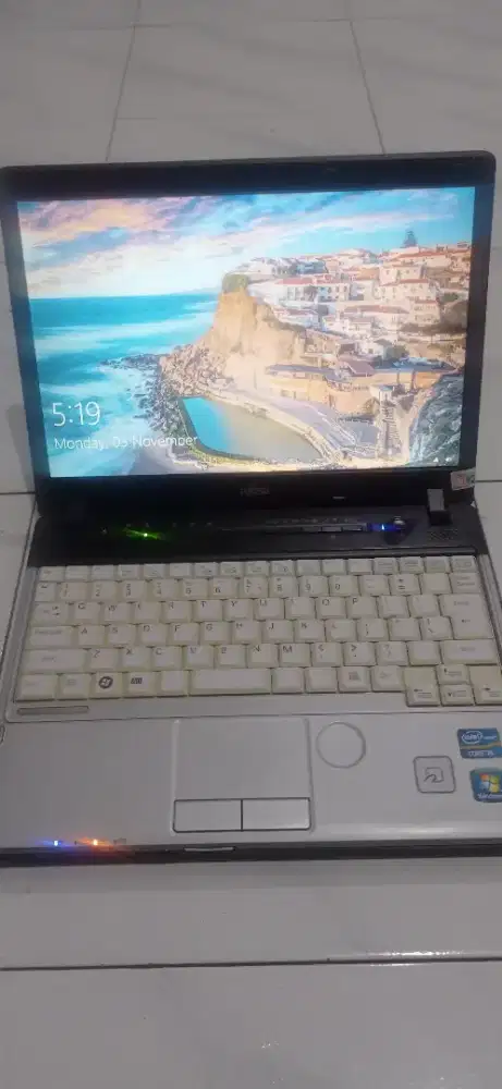 Laptop i5 ram 4gb hd 320gb
