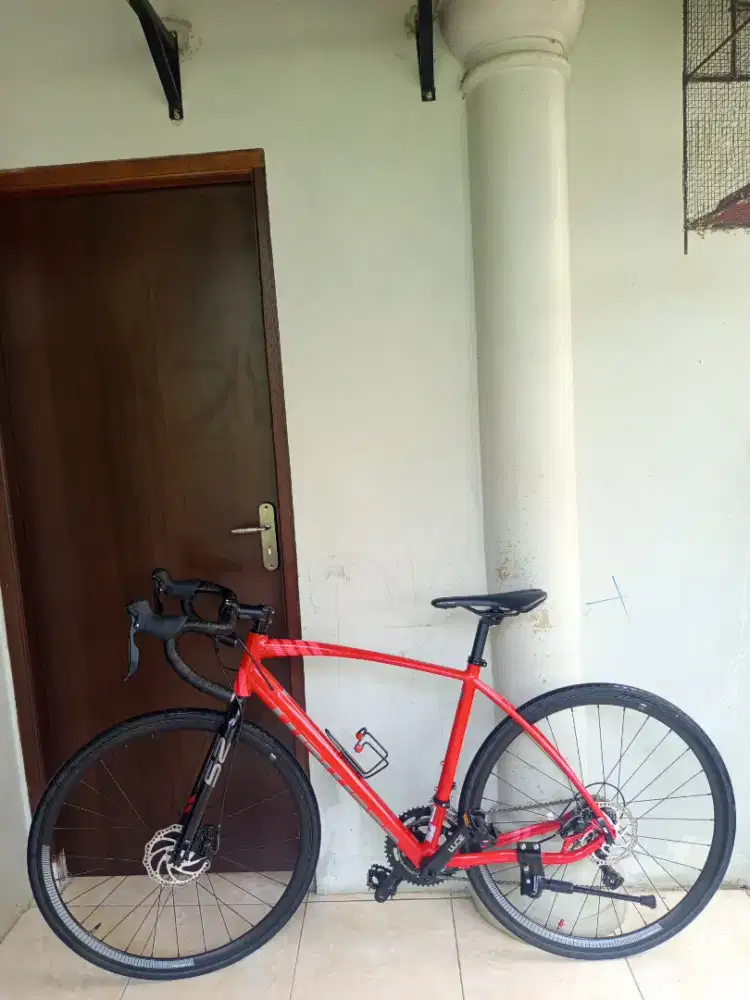 Sepeda roadbike element frc 52 (edisi terbaru) like new cuma 4x pakai