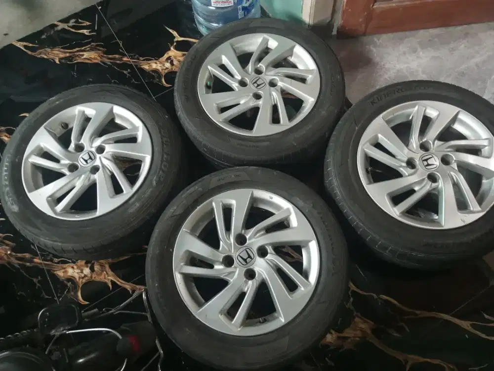 Velg dan ban Honda jazz