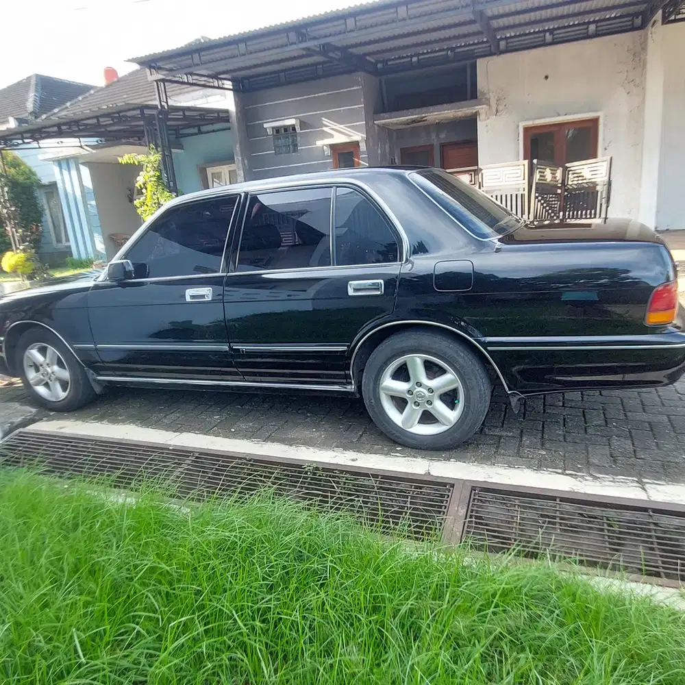 Toyota Crown 1993 Bensin