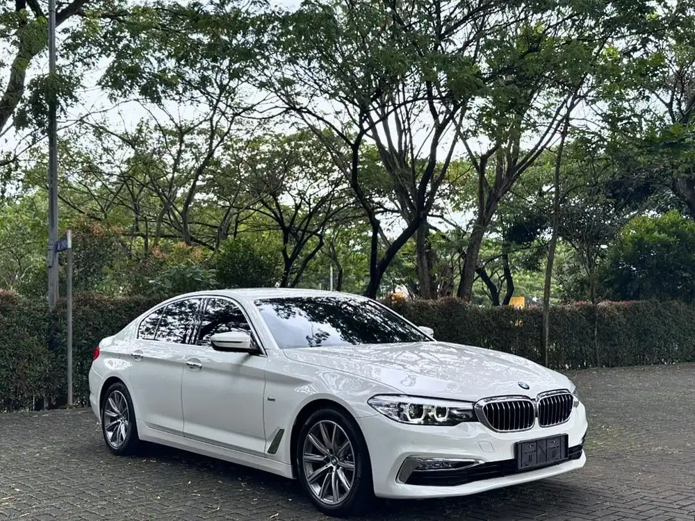 G30 Diesel! BMW 520d Luxury 2018 C200 C300 320i E250 X5 GLC200