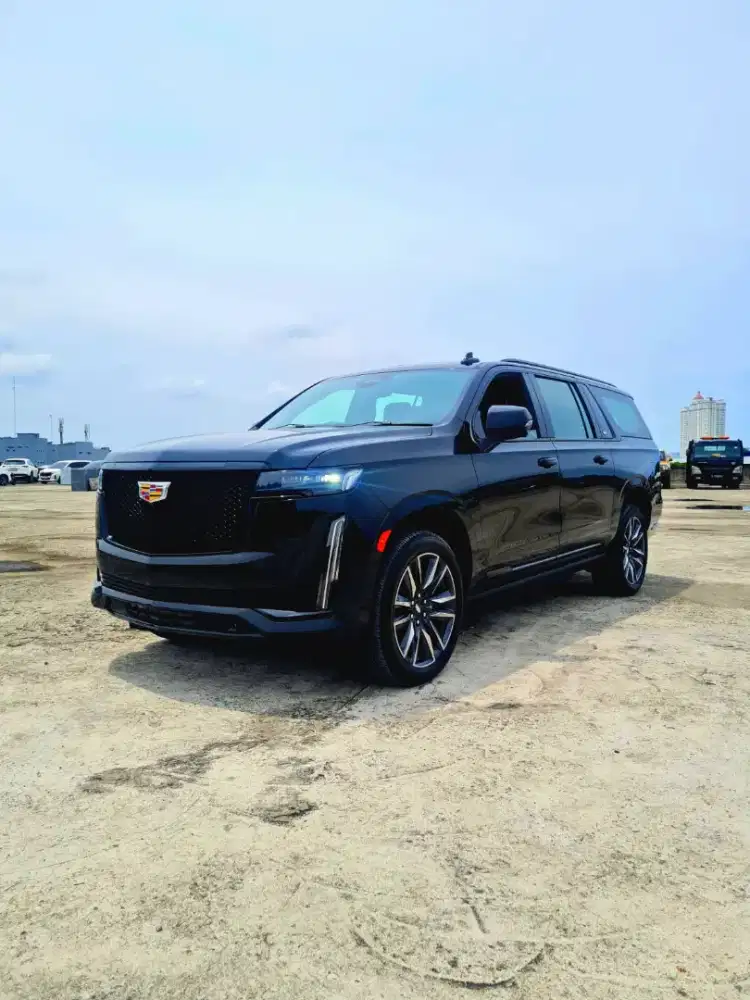 2025 CADILLAC ESCALADE ESV SPORT PLATINUM 6.0 CAPTAIN SEAT