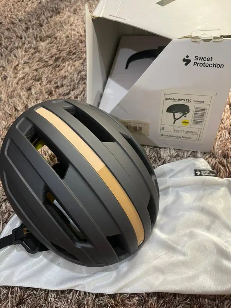 Helm Sepeda merk Sweet Protection Outrider