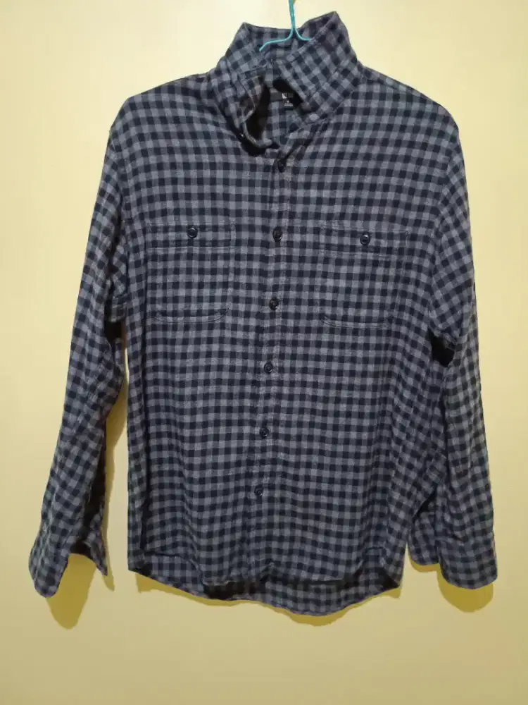 Dijual Kemeja Uniqlo Flanel, Sz M made in Bangladesh