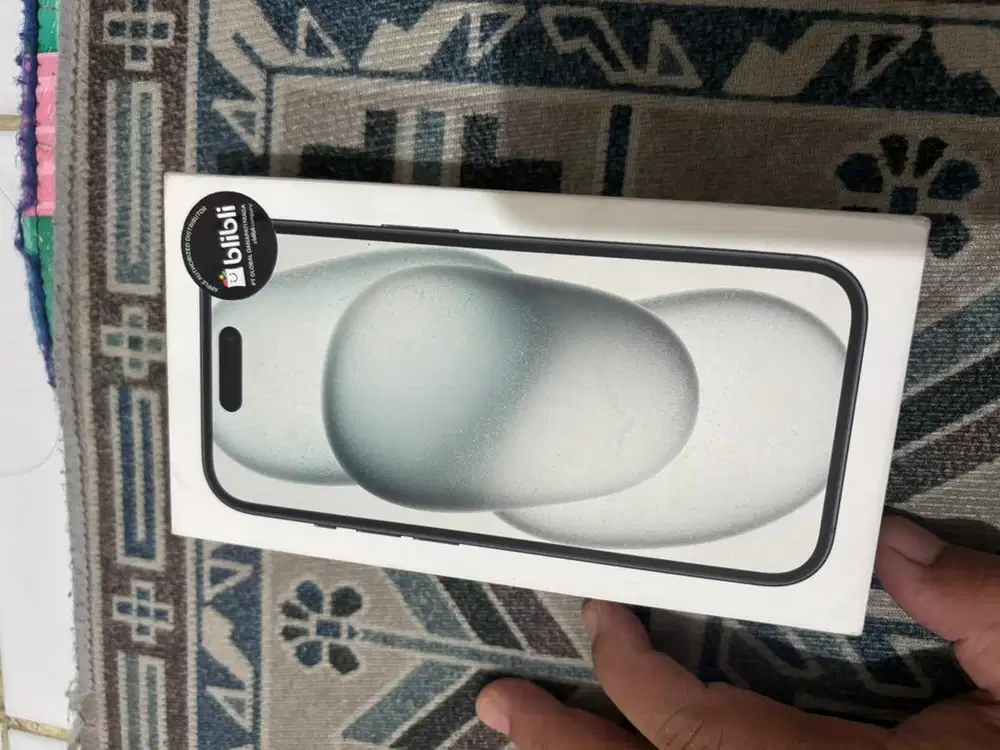 Iphone 15 128 GB / black