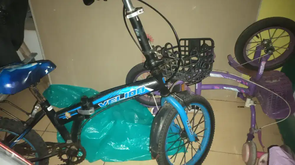 Sepeda lipat dan sepeda mini