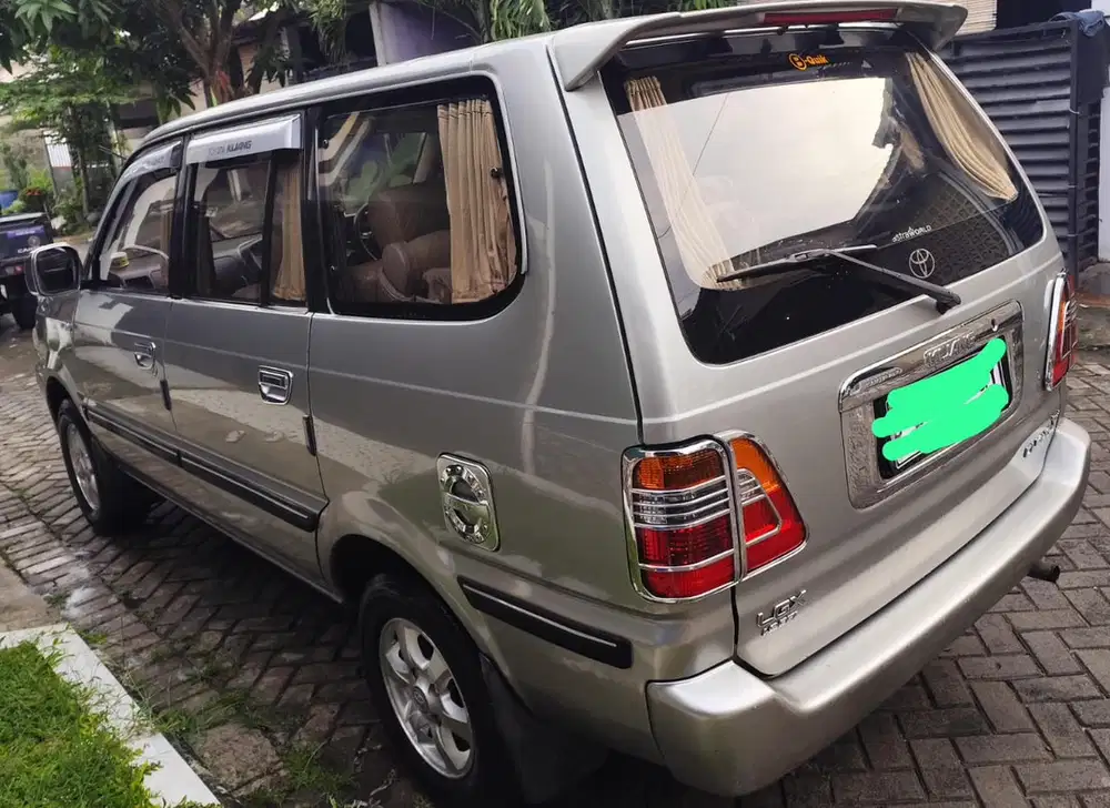 Toyota Kijang 2004 Bensin