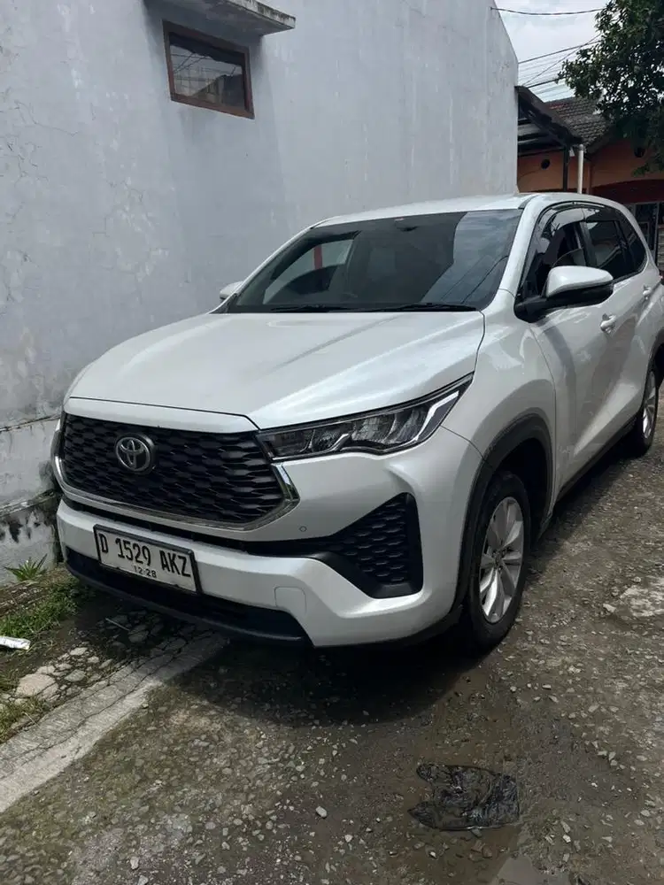 Toyota Kijang Innova 2023 Bensin