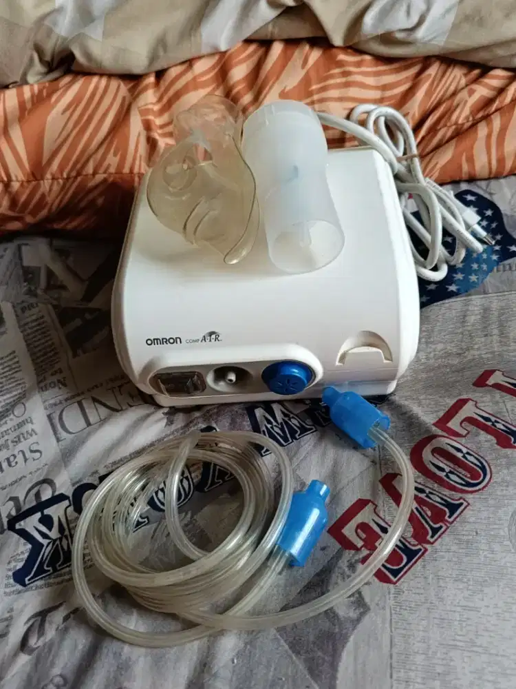 Dijual Alat Uap pernapasan Nebulizer merk ternama Omron siap pakai.