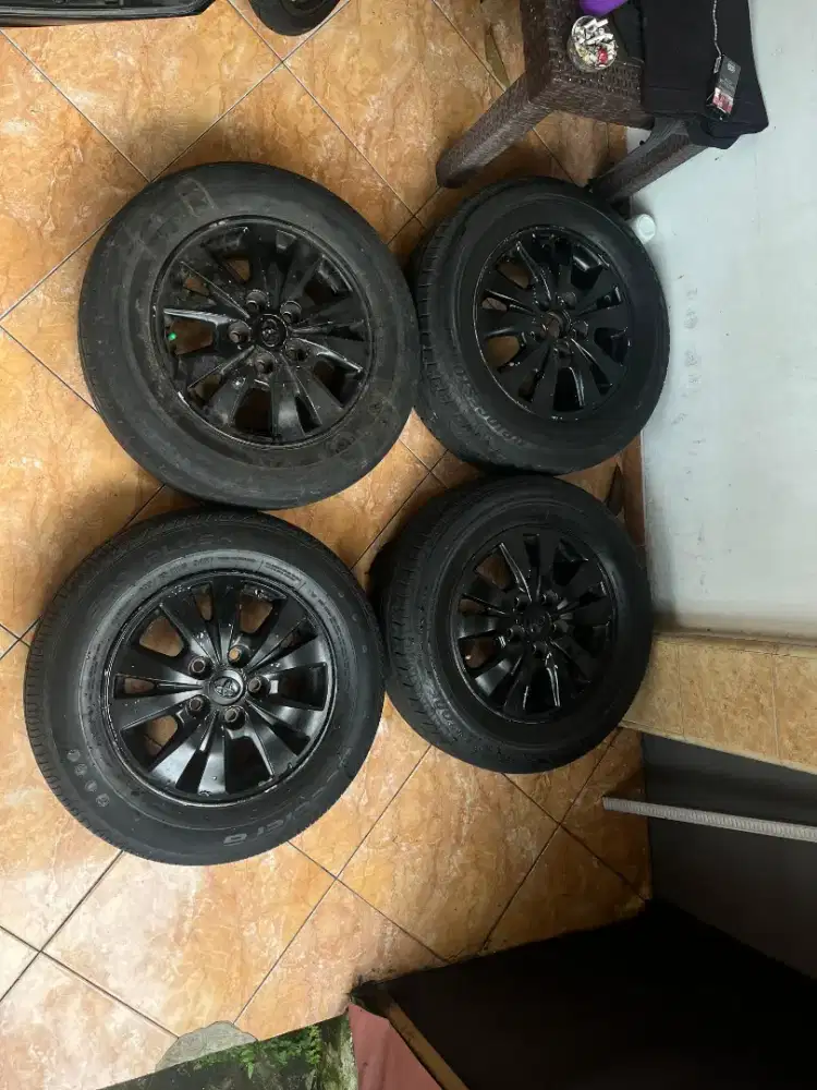 Velg Oem Innova Ring 15