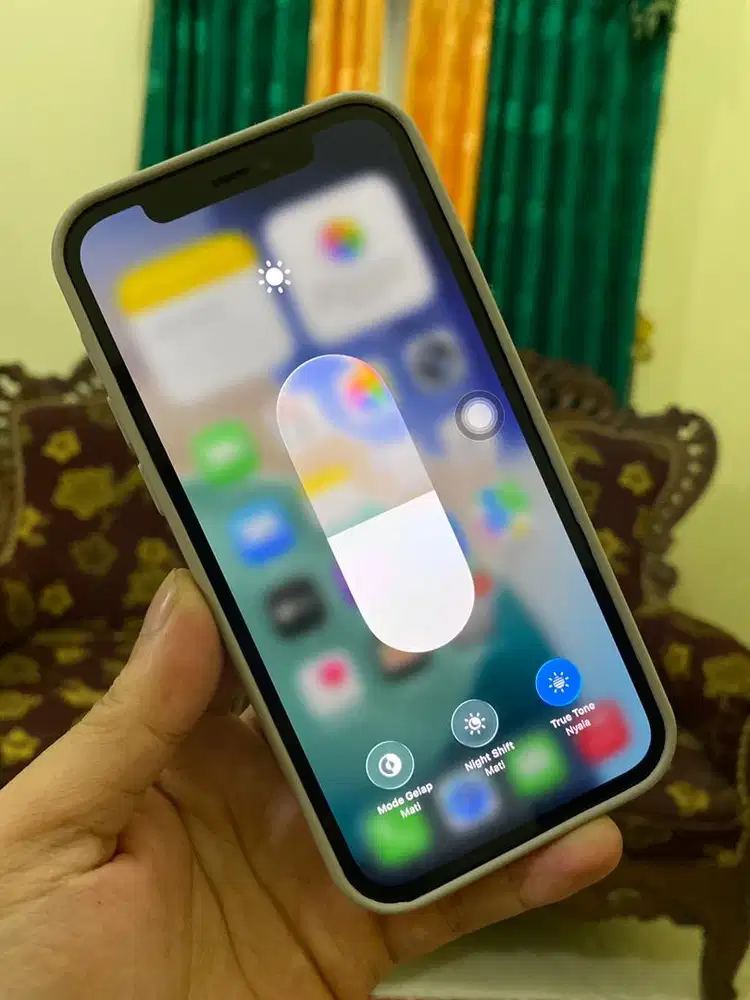 iphone 12 64GB resmi beacuaki