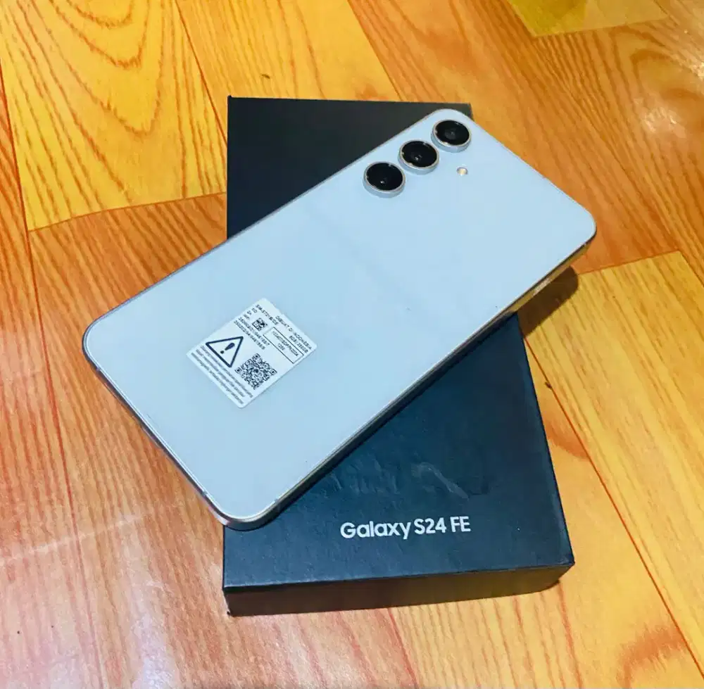 SAMSUNG S24 FE RAM 256 GREY