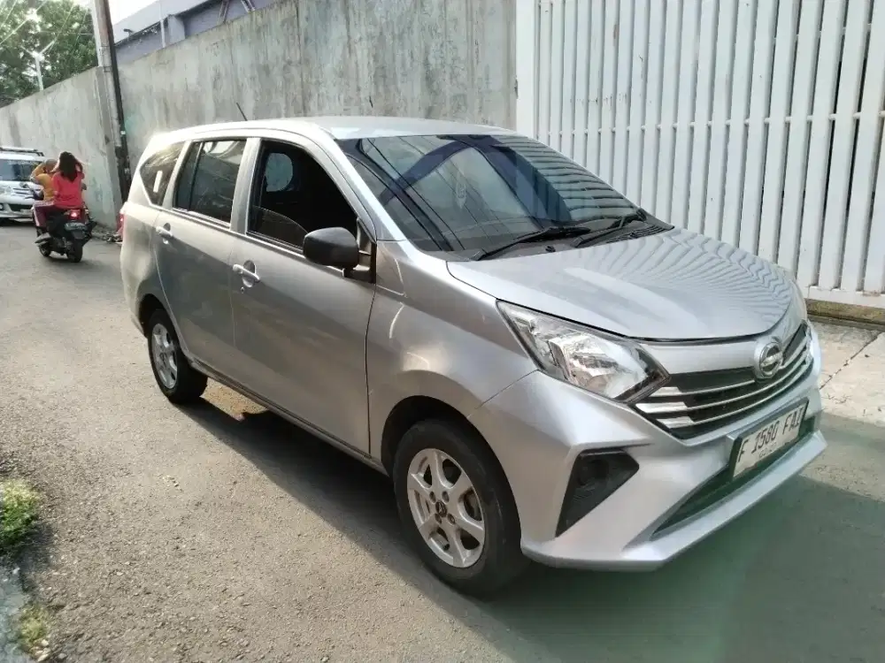Daihatsu sigra D 1.0 manual istimewa
