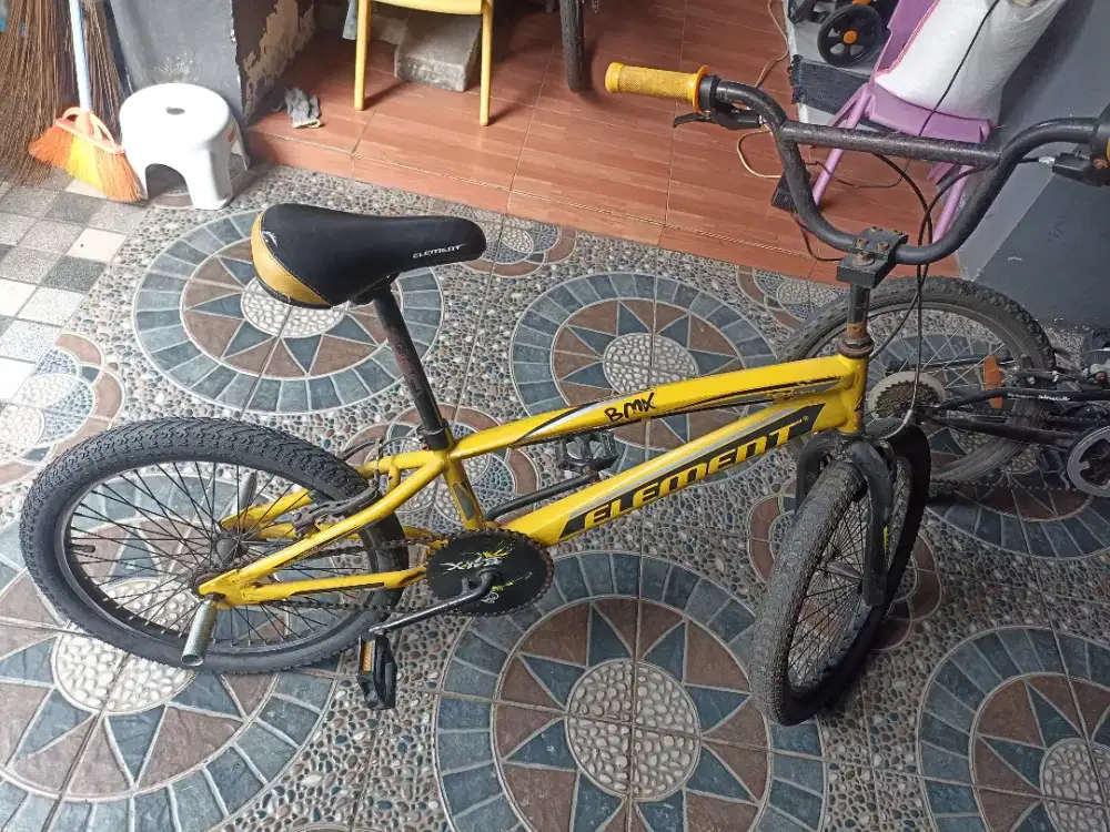 Sepeda Element BMX