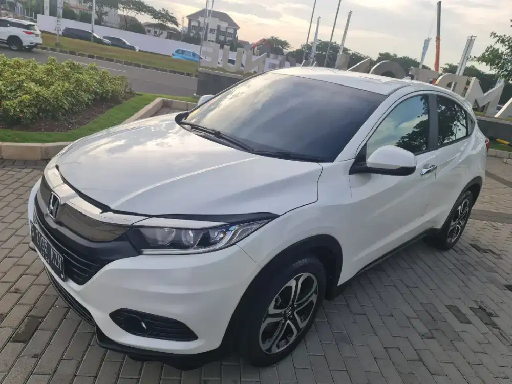 HONDA HRV E AT 2021 PUTIH